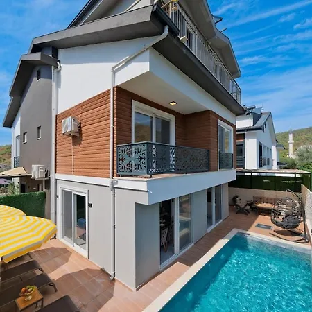 فيلة With Pool - *