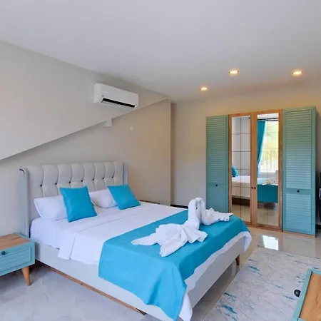 With Pool - Villa Fethiye
